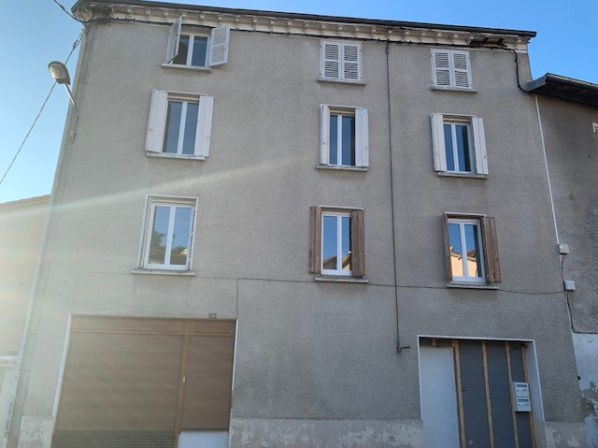 PANISSIERES - Appartement T6