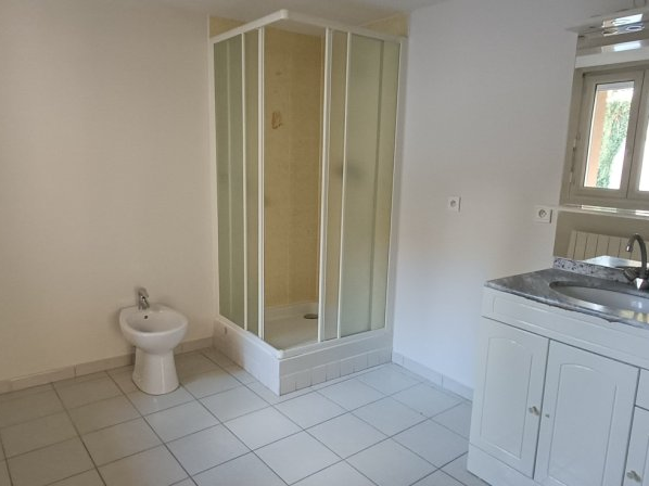 FEURS- Appartement T3