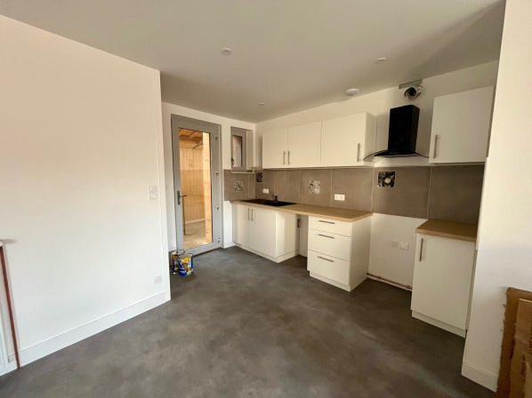 SAIL-SOUS-COUZAN- Appartement T4