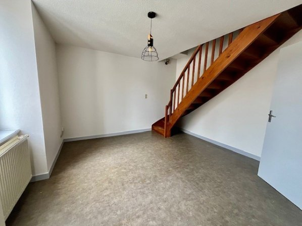 BOEN-SUR-LIGNON- Appartement T3 duplex