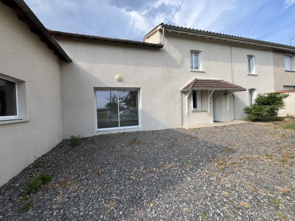 CHALAIN D'UZORE- Maison T4