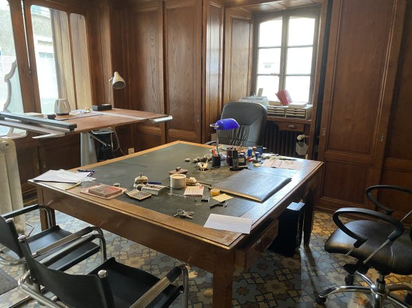 PANISSIERES, BUREAUX A LOUER