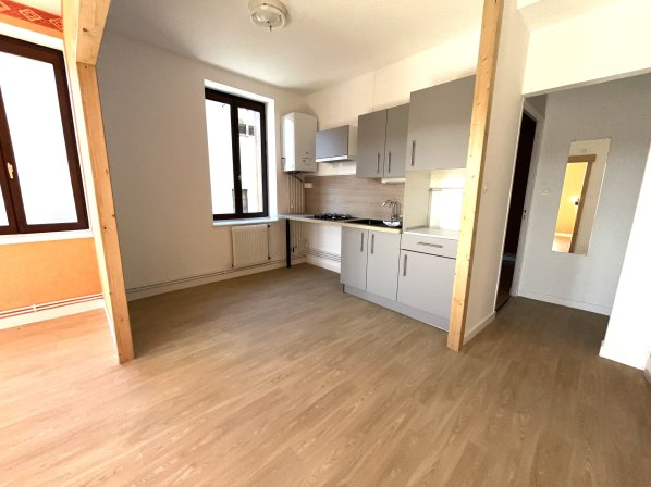 BOEN-SUR-LIGNON- Appartement T2