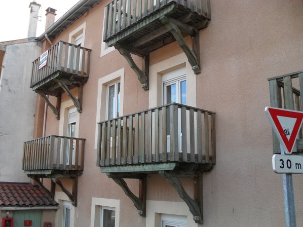 BOEN-SUR-LIGNON, APPARTEMENT T4